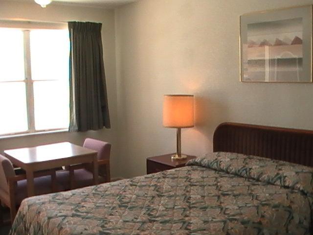 Hometown Inn Galion 객실 사진